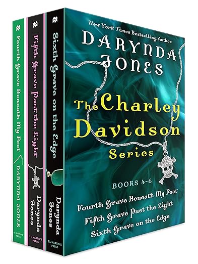 The Charley Davidson Series, Books 4-6: Fourth Grave Beneath My Feet, Fifth Grave Past the Light, Sixth Grave on the Edge